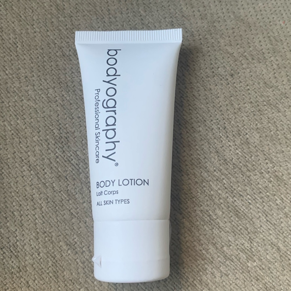 NEW BODYOGRAPHY PROFESSIONAL SKINCARE LOTION, 1.4oz